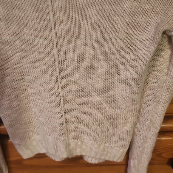 Hippie Rose Heather Gray V-Neck Sweater - Picture 4 of 6